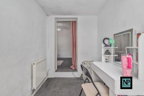 Dressing Room / Bedroom 3