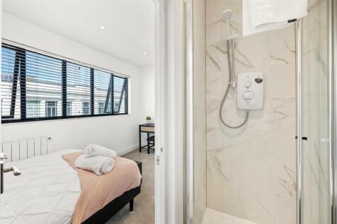 Flat 5, 43 Clarence Square Full Res-8.jpg