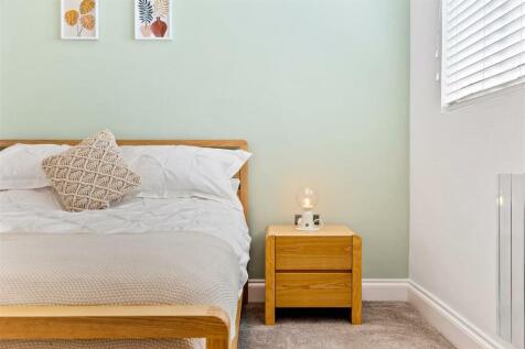 Flat 5, 43 Clarence Square Full Res-11.jpg