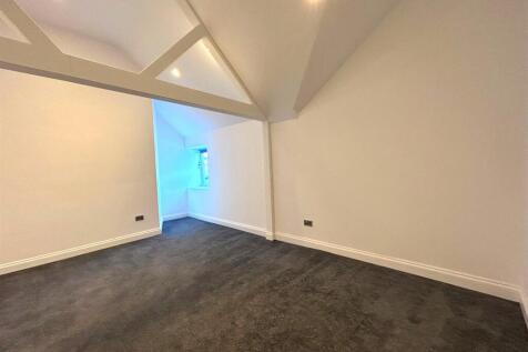 ROOM 2