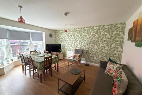 Living room 1.jpeg