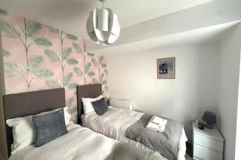 Bedroom 2.jpeg