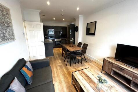 Lounge - Kitchen.jpg