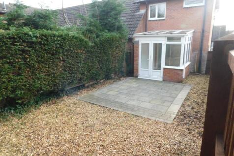 2 Bed Unfurnished Terraced