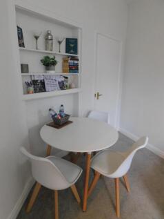 Flat 2 21 Wyle Cop