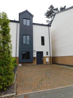4 Bed Unfurnished Terraced