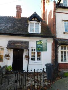 1 Bed Unfurnished Terraced