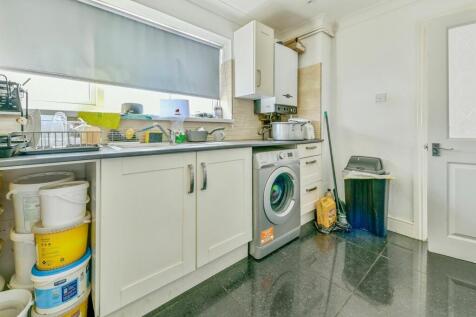 Kitchen 3