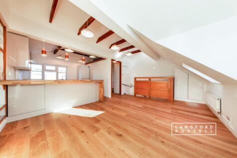 Reception/Kitchen