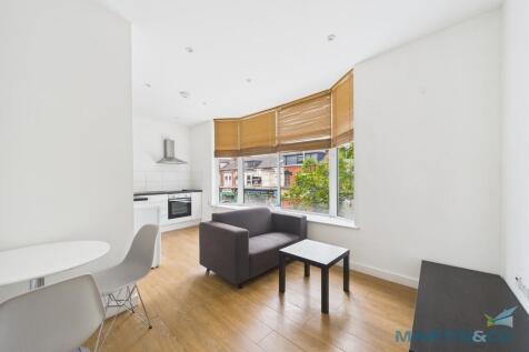 Open Plan Lounge/...
