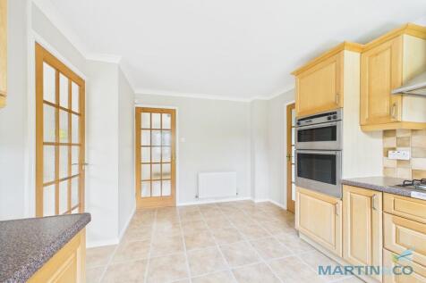 Diner/Kitchen