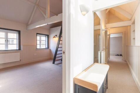 Hall/Bedroom