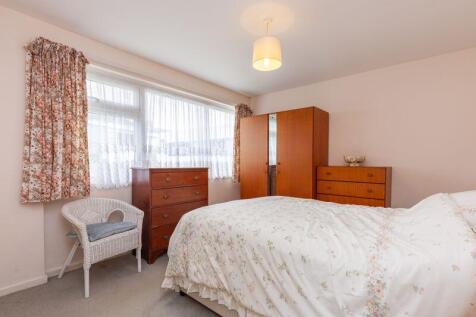 Dining room/Bedroom 3