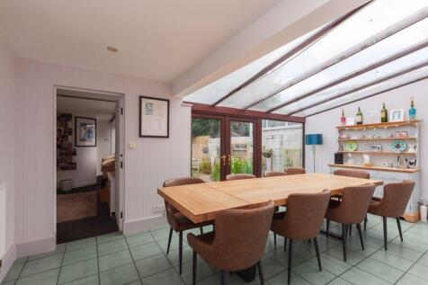 Conservatory/diner