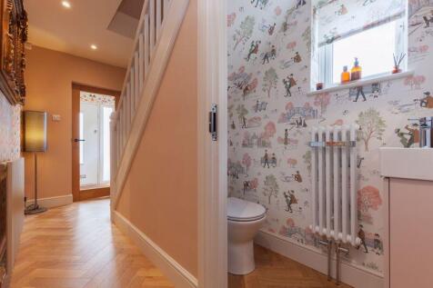 Hall/cloakroom