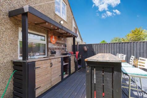 Entertaining area