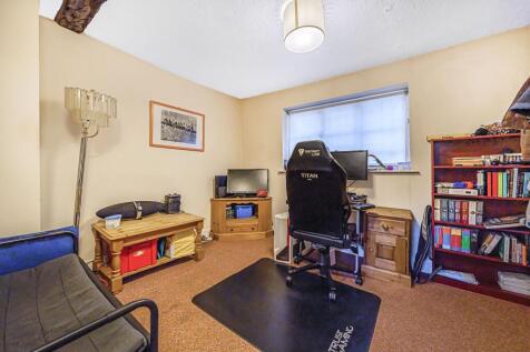 Flat 3 5 West Street