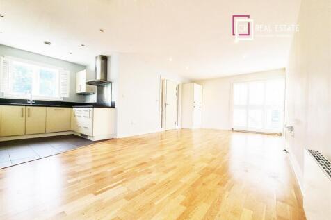 LOUNGE/DINER/KITCHEN