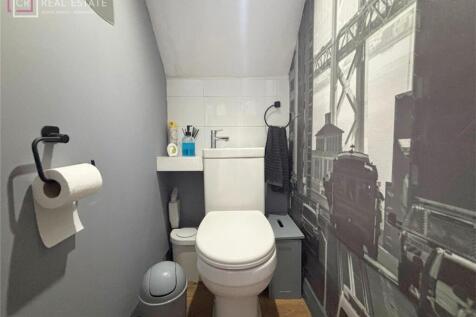 Cloakroom/WC