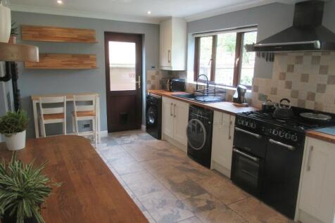 KITCHEN-DINER