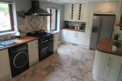 KITCHEN-DINER