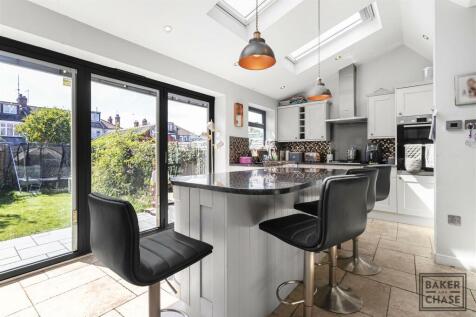 Reception Two / Kitchen (Open-Plan)