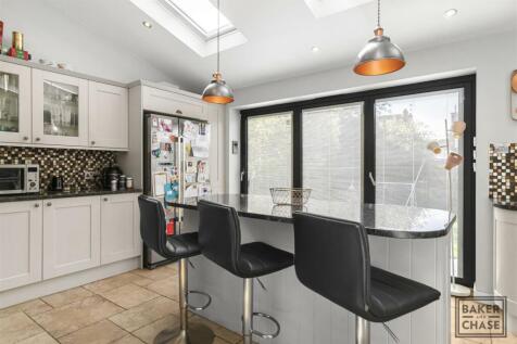 Reception Two / Kitchen (Open-Plan)