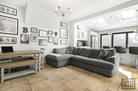Reception Two / Kitchen (Open-Plan)