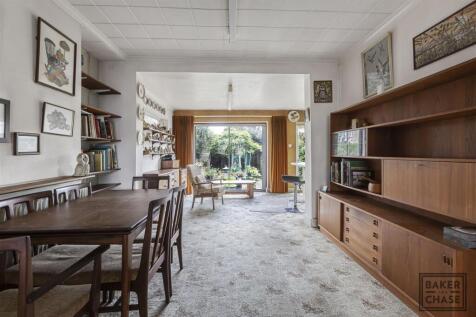 Lounge/Kitchen
