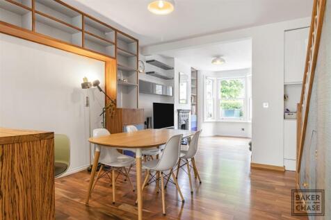 Open plan lounge/kitchen/living room