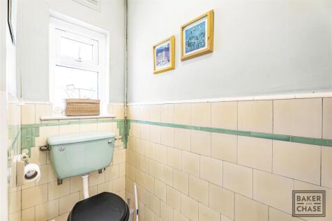 WC (First Floor)