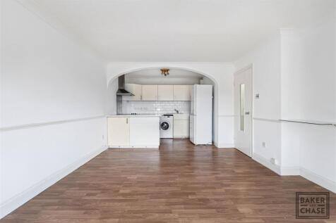 Lounge/Kitchen (Open-Plan)