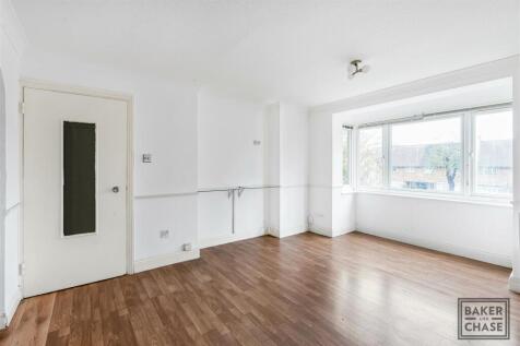 Lounge/Kitchen (Open-Plan)