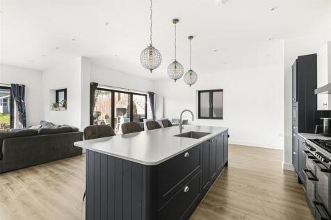 Open Plan Kitchen/Dining Room