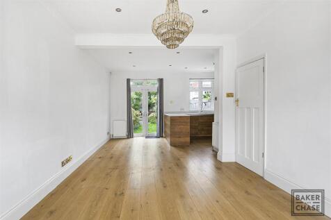 Open plan lounge and kitchen