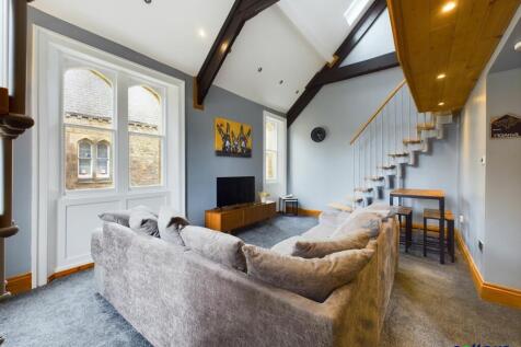 Apartment 6 - Living Room