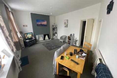 36B (Ground Floor) - Living Room