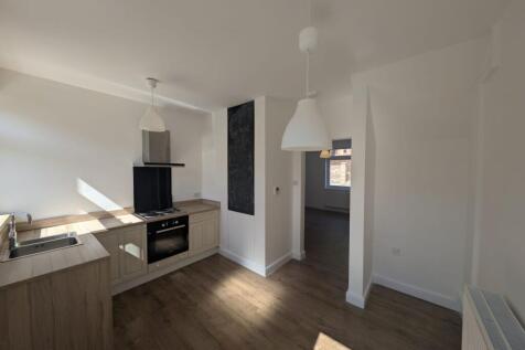 Kitchen/Dining Space