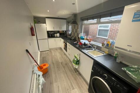 Communal Kitchen