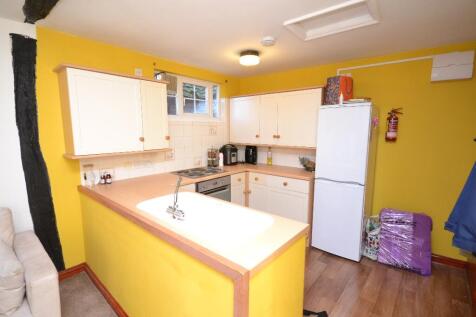 Fitted kitchen