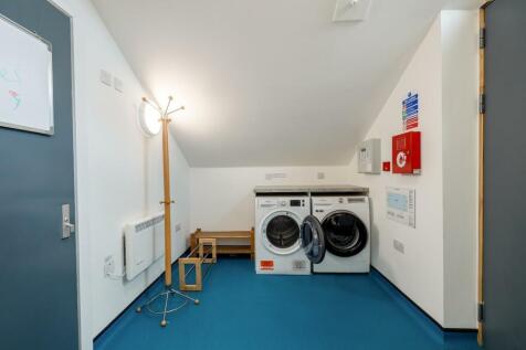 CD7A3399-HDR.jpg