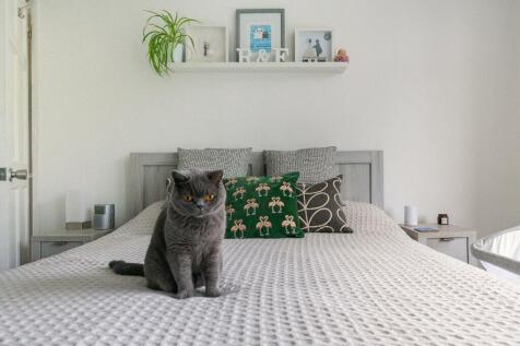 8T5RHD - Bedroom C.jpg