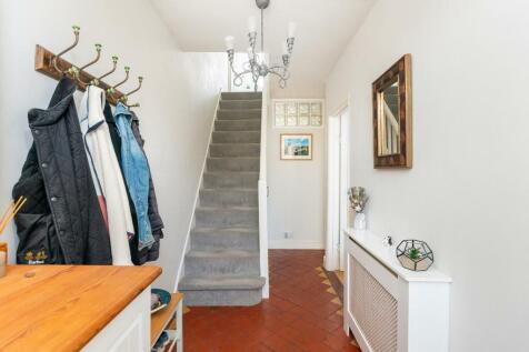 8T5RHD - Hallway B.jpg