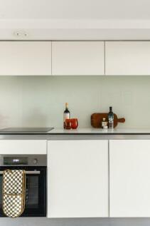 2L1S0BH - Kitchen B.jpg