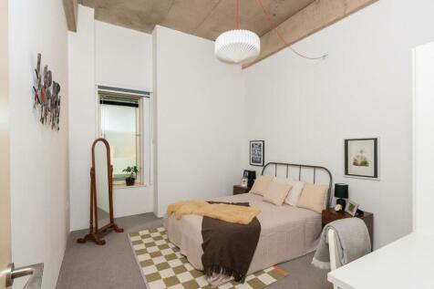 2L1S0BH - Bedroom I.jpg