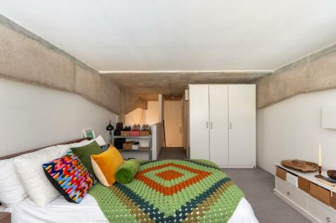 2L1S0BH - Bedroom B.jpg
