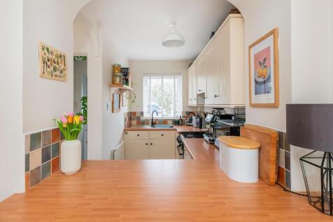 0B5TCPY - Kitchen C.jpg
