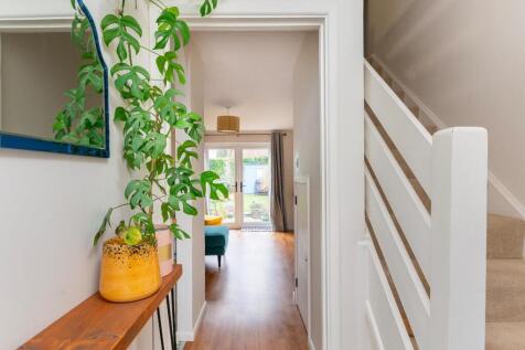 0B5TCPY - Hallway A.jpg