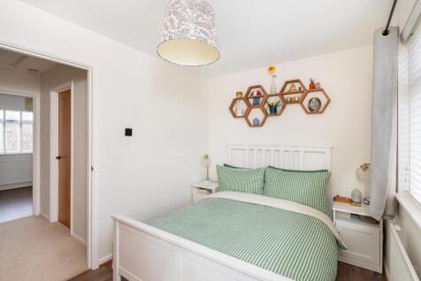 0B5TCPY - Bedroom F.jpg