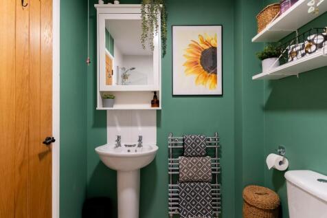 0B5TCPY - Bathroom A.jpg
